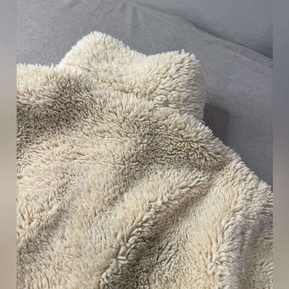 Girl Zara  Cozy Cream Sherpa Jacket with Tan Pockets size 10 - Picture 10 of 16